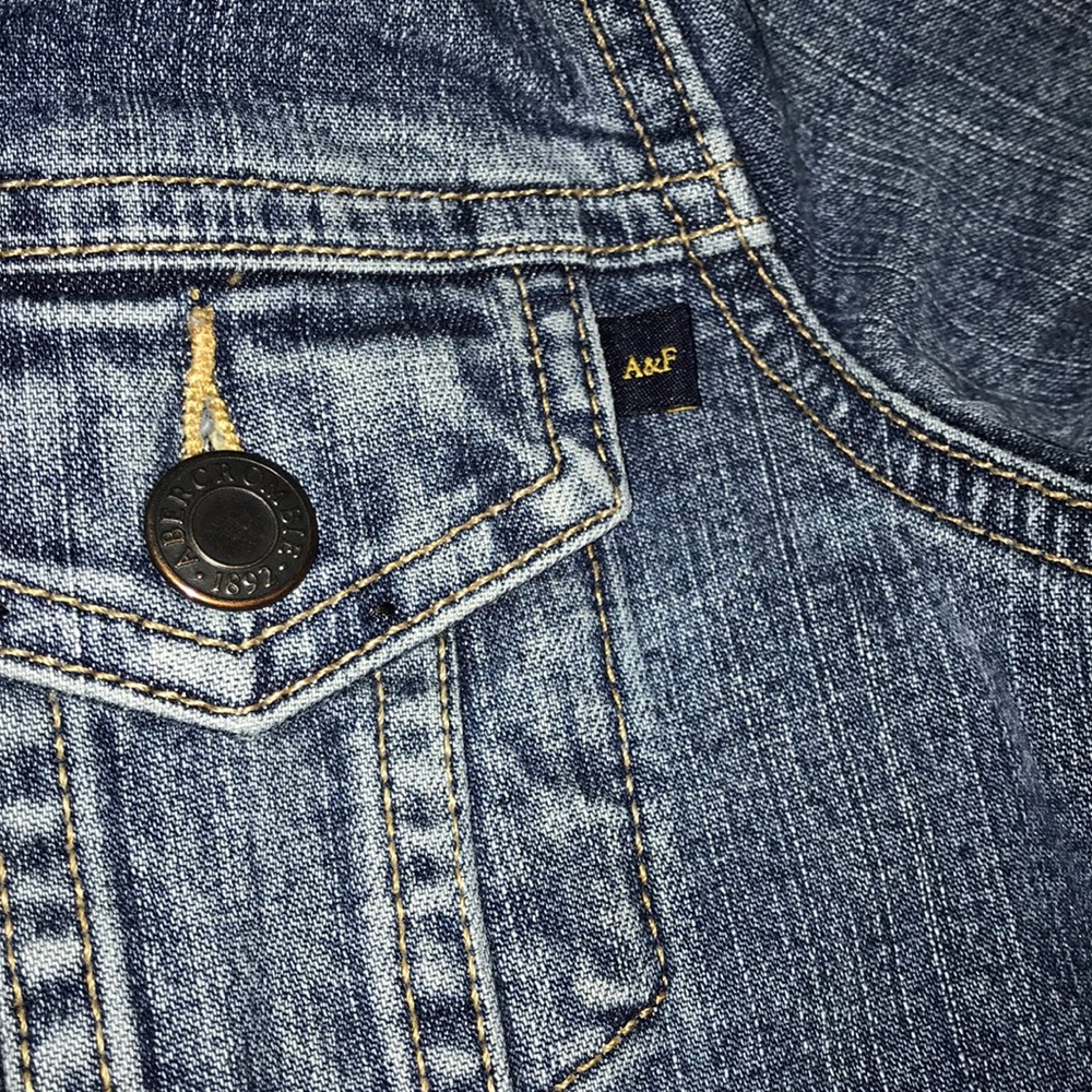 A&F Zip Up Denim Jacket - Picture 5 of 5